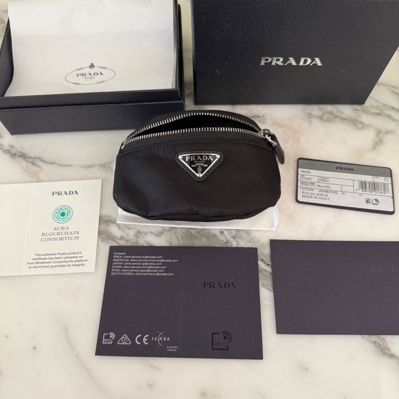 PRADA 2TT095 2DMK F0002 Re-Nylon Mini Pouch arm band - Picture 5 of 13